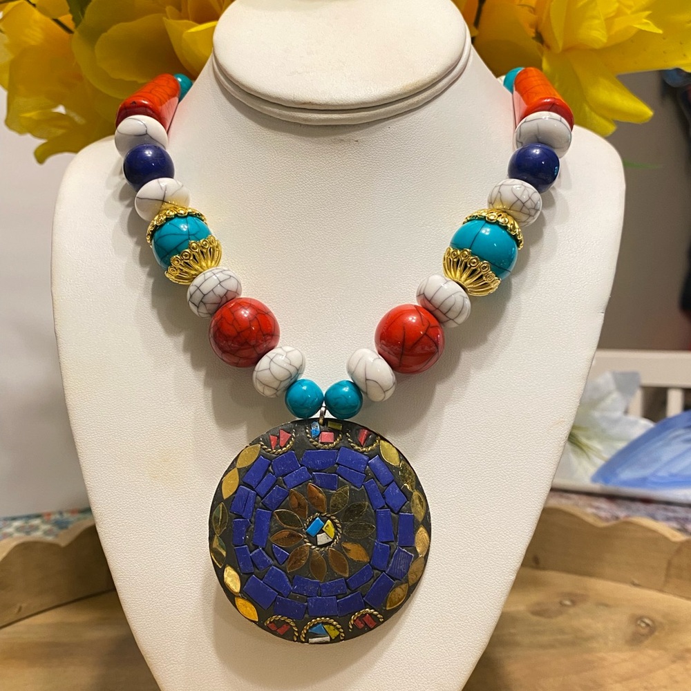 - ALLISON NECKLACE - Picture 8 of 10